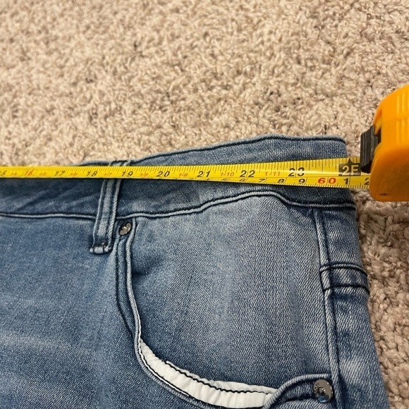 Lane Bryant Jeans Short - Picture 8 of 9